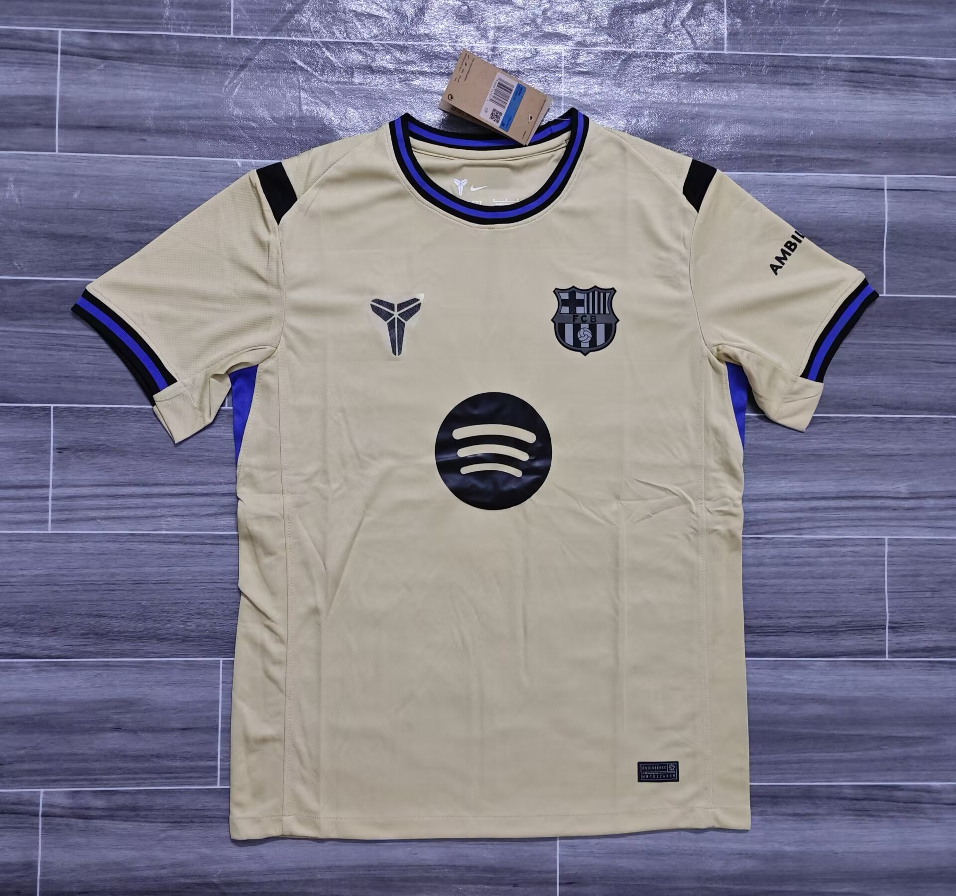 FC Barcelona Away Jersey 25/26 – Golden Elegance