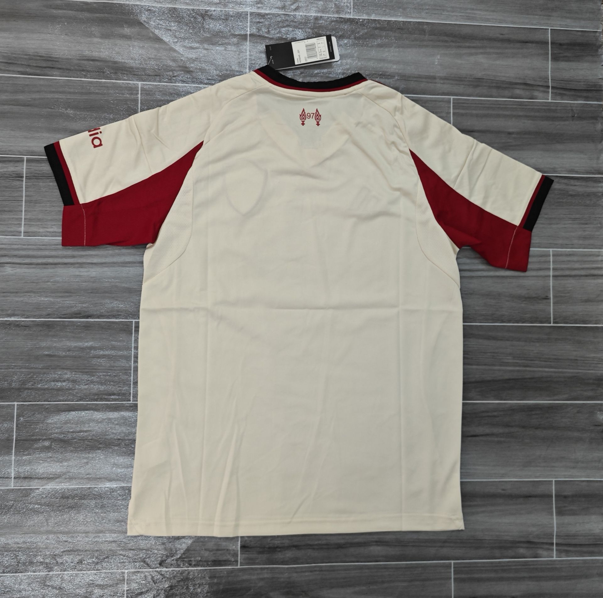 Liverpool Special Edition Jersey 25/26 - Image 2